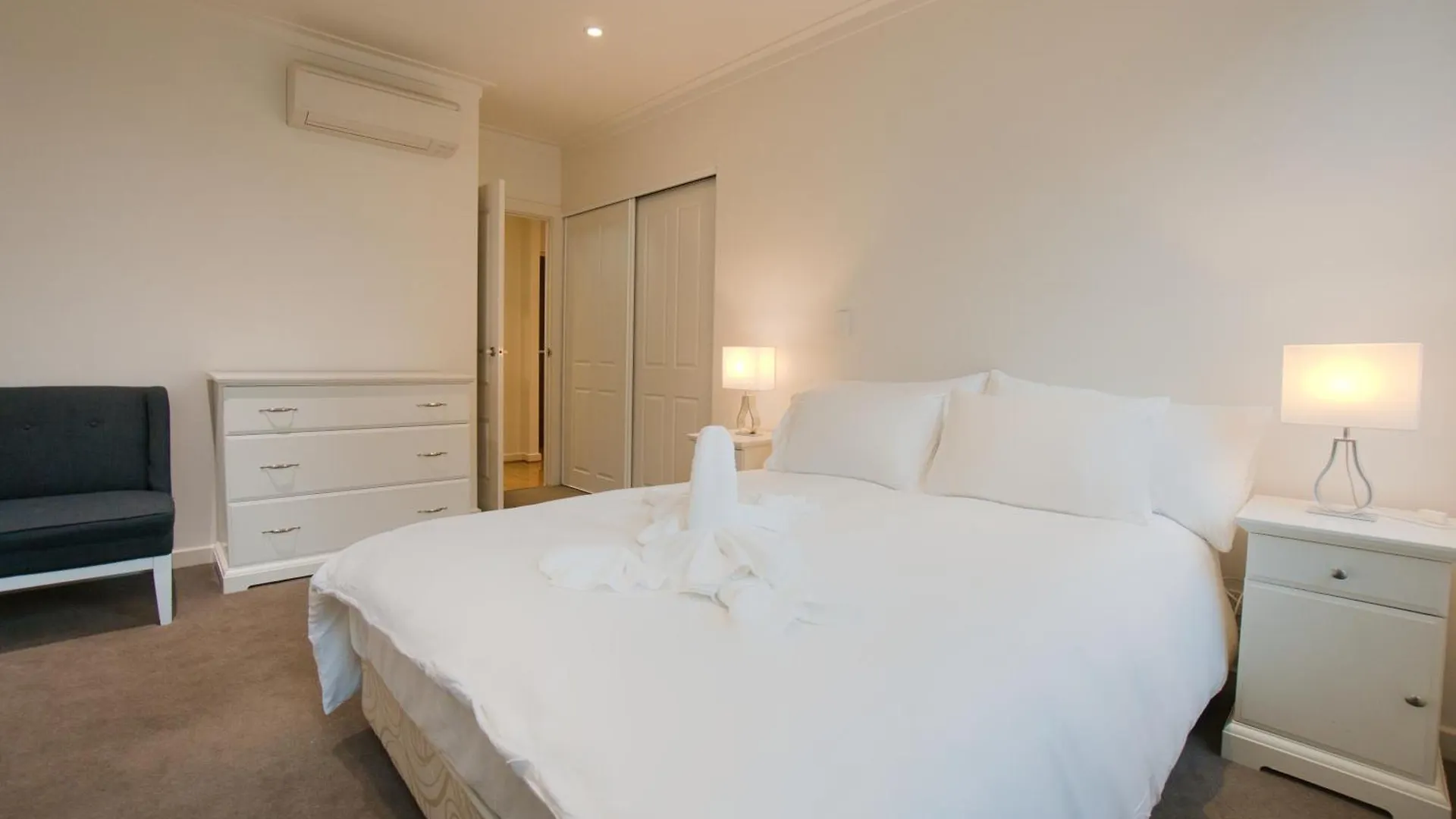Amyra Residences At The Rowlands Apartments Adelaide Aparthotel
