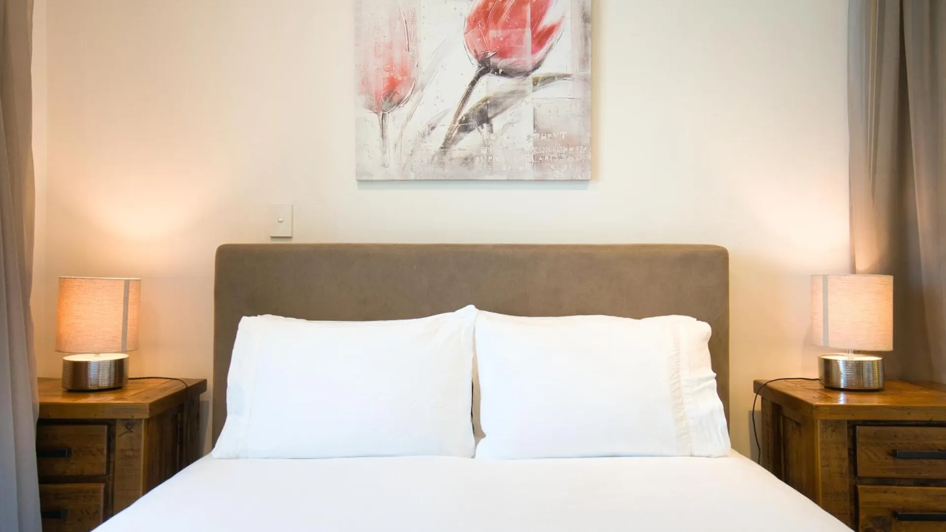 Aparthotel Amyra Residences At The Rowlands Apartments Adelaide